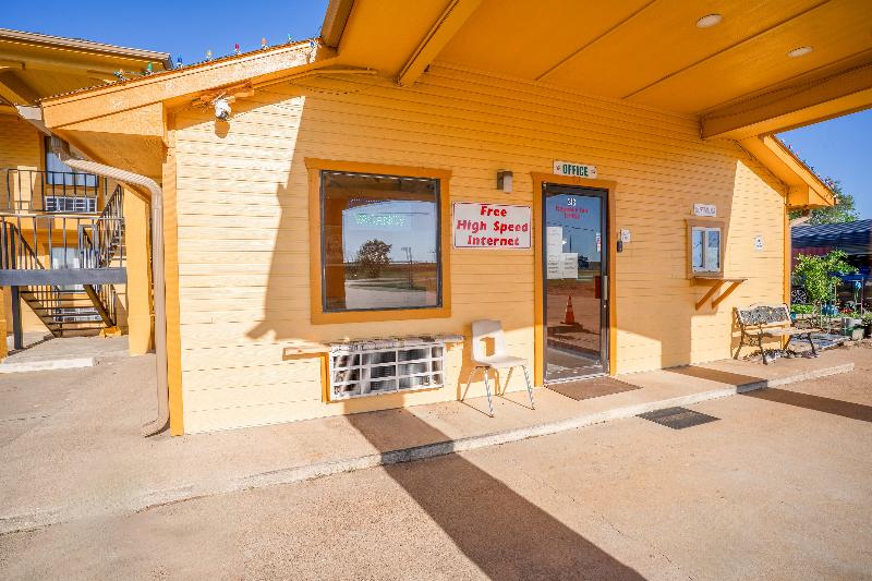 Regency Inn By OYO Rockdale TX image