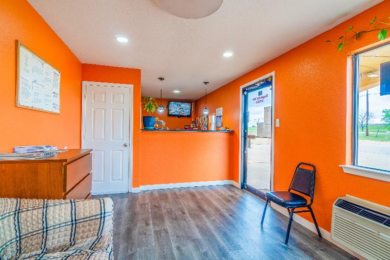 Regency Inn By OYO Rockdale TX image