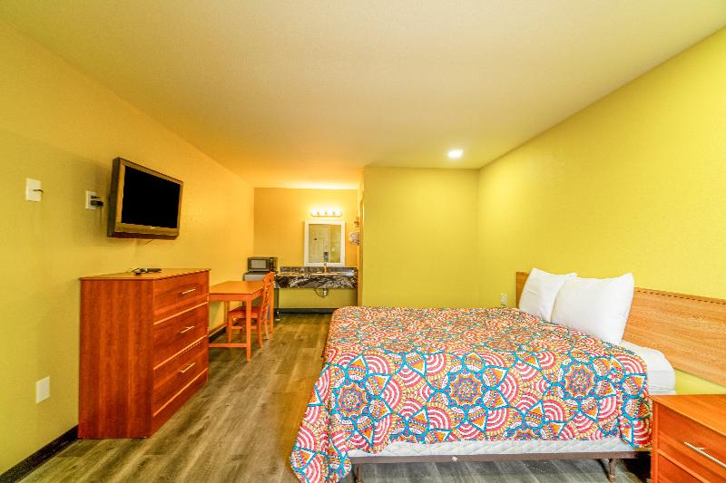 Regency Inn By OYO Rockdale TX image