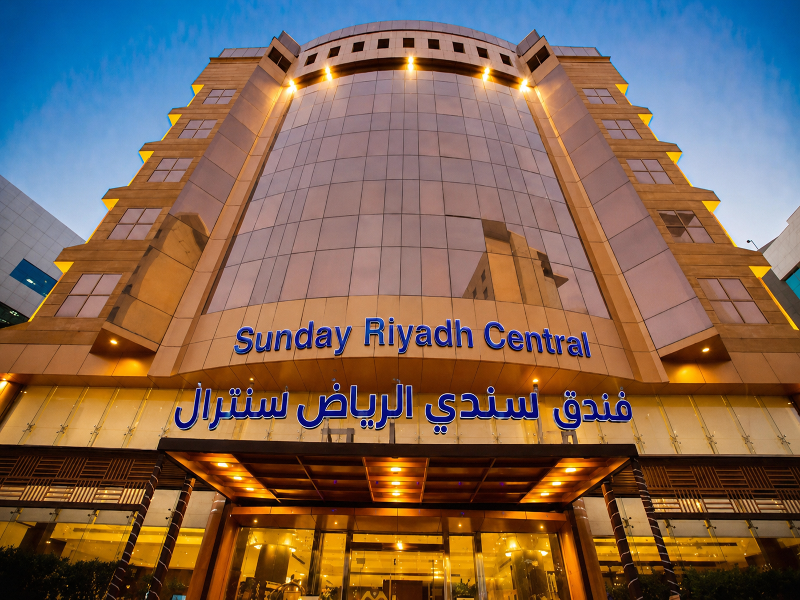 Sunday Riyadh Central Near Kingdom Tower image