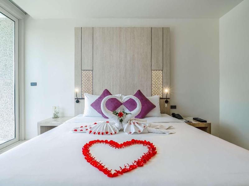 Splash Beach Resort, Maikhao Phuket image