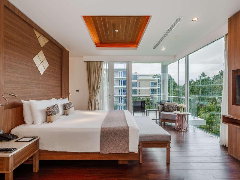 Splash Beach Resort, Maikhao Phuket image