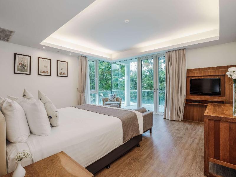 Splash Beach Resort, Maikhao Phuket image