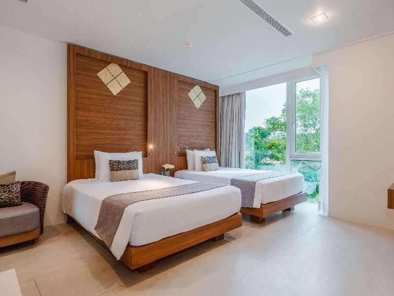 Splash Beach Resort, Maikhao Phuket image