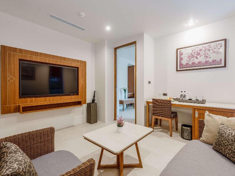 Splash Beach Resort, Maikhao Phuket image