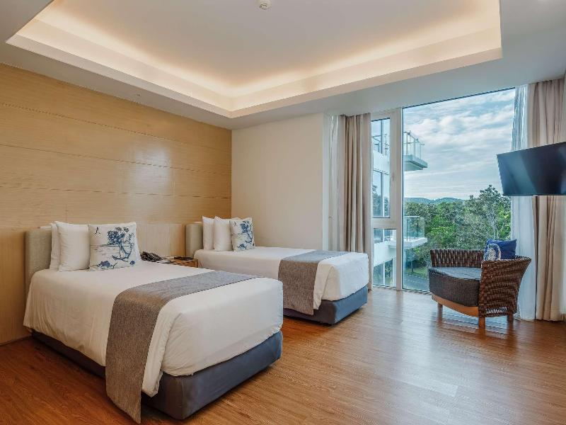 Splash Beach Resort, Maikhao Phuket image