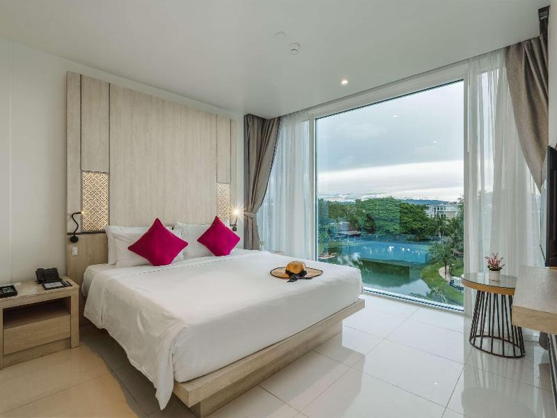 Splash Beach Resort, Maikhao Phuket image