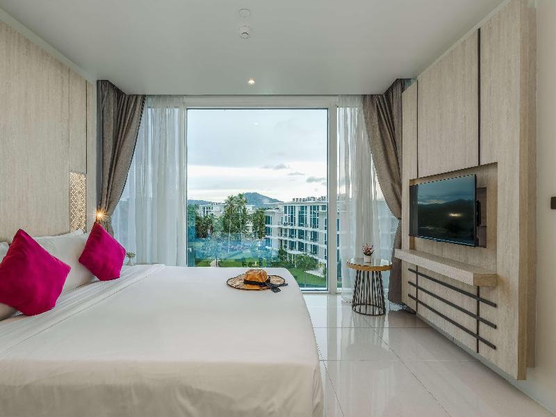 Splash Beach Resort, Maikhao Phuket image