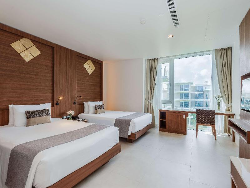 Splash Beach Resort, Maikhao Phuket image