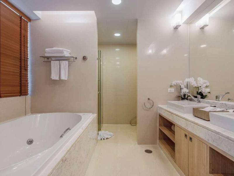 Splash Beach Resort, Maikhao Phuket image