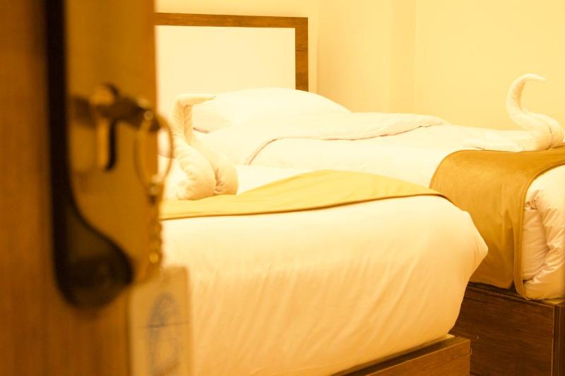 Pyramids On The Spot - Image 4