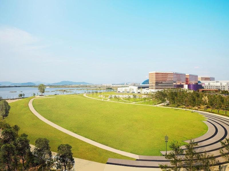 INSPIRE Entertainment Resort image