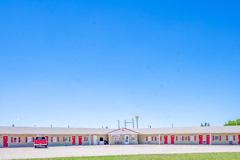 Green Acre Motel by OYO Near Rush County Airport image 10