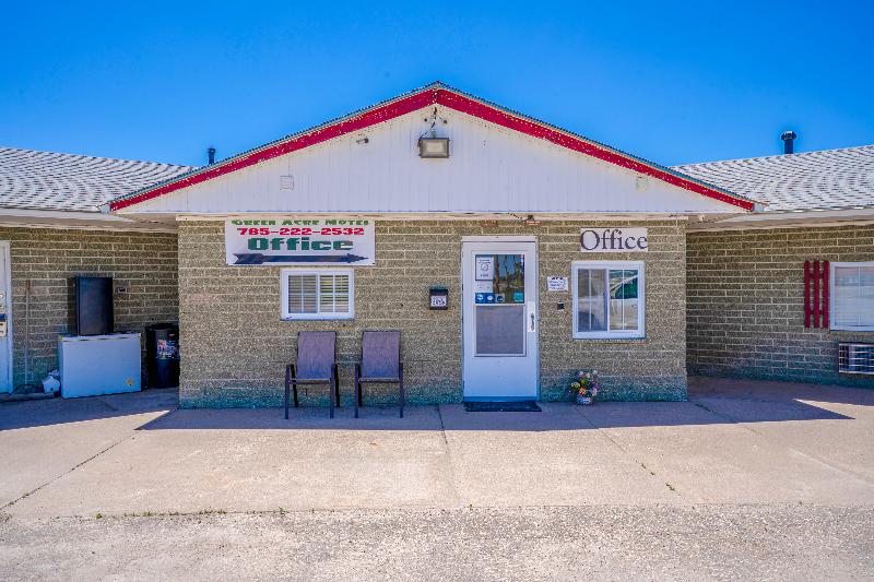 Green Acre Motel by OYO Near Rush County Airport image 5