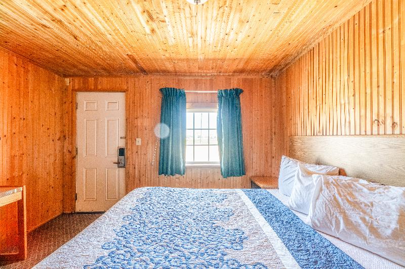 Green Acre Motel by OYO Near Rush County Airport image
