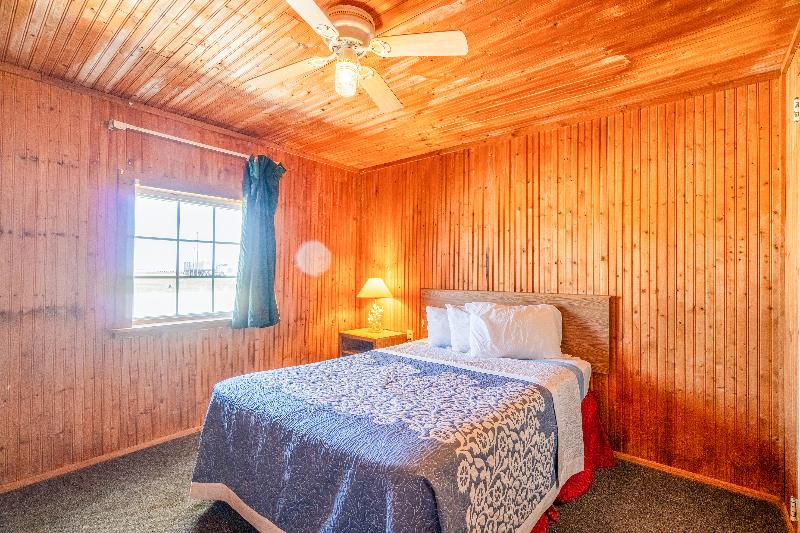 Green Acre Motel by OYO Near Rush County Airport image