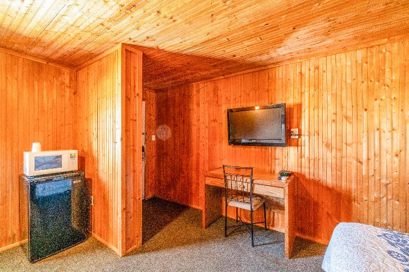 Green Acre Motel by OYO Near Rush County Airport image