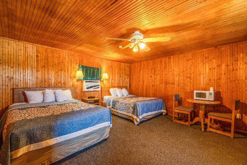 Green Acre Motel by OYO Near Rush County Airport image 3