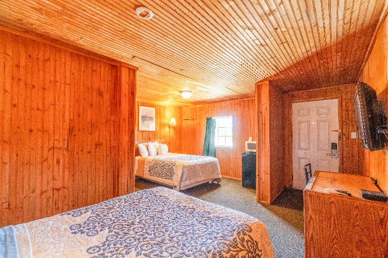 Green Acre Motel by OYO Near Rush County Airport image