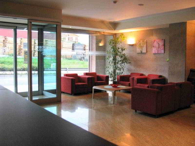 Longoria Avenida image