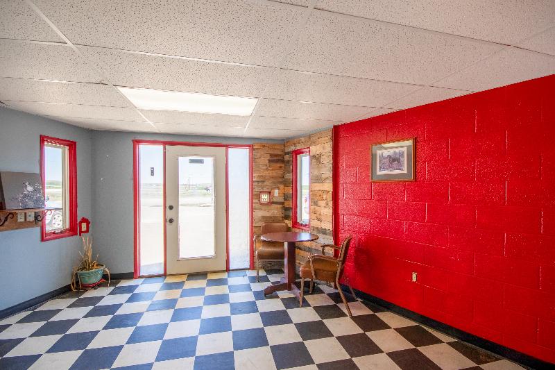 OYO Crossroads Inn image