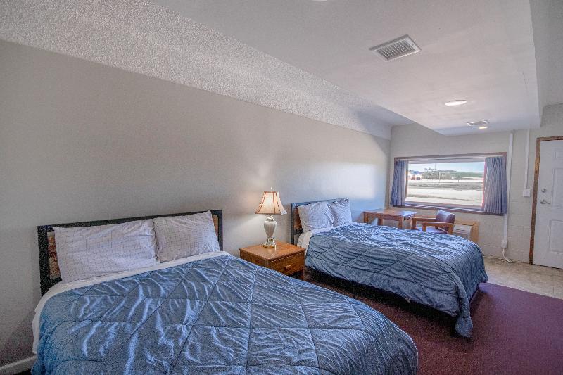 OYO Crossroads Inn image