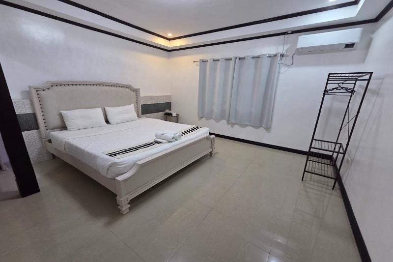 Jewelry Resort And Villas Tagaytay image
