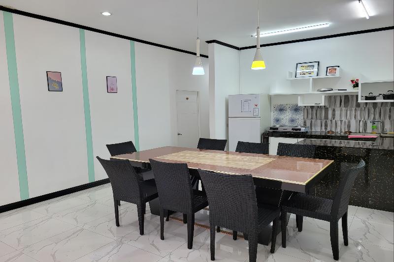 Jewelry Resort And Villas Tagaytay image