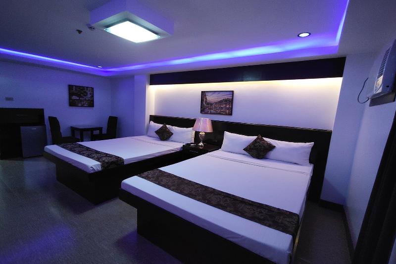 Bergamo Hotel Lingayen image