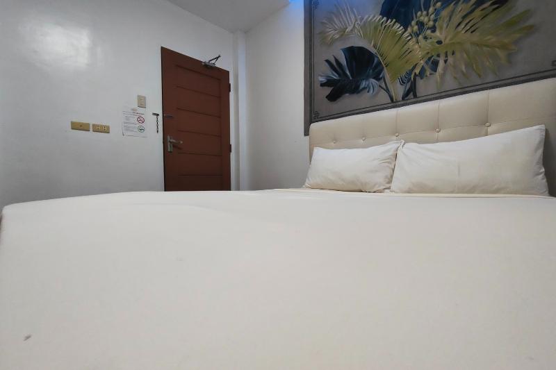 Bergamo Hotel Lingayen image