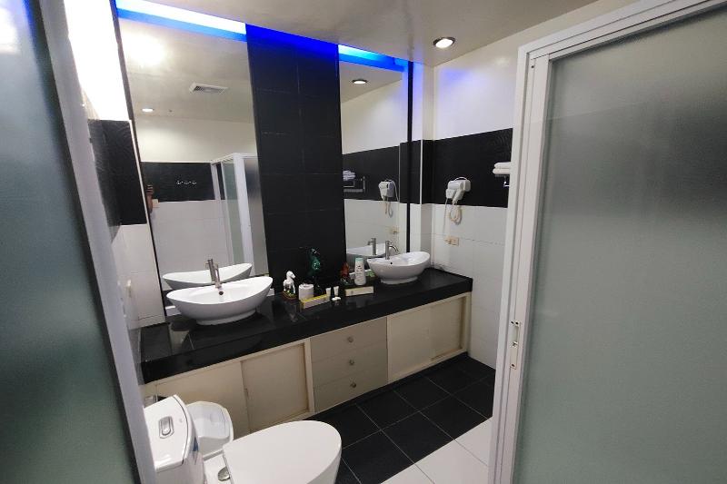 Bergamo Hotel Lingayen image