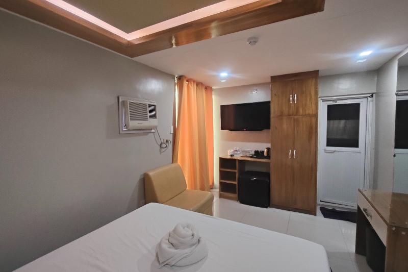Taj Hotel Tuguegarao image