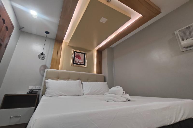 Taj Hotel Tuguegarao image