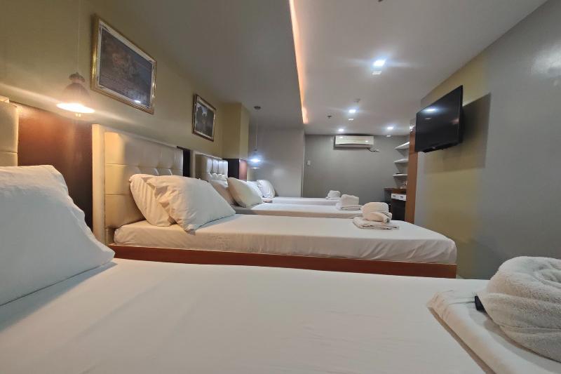 Taj Hotel Tuguegarao image