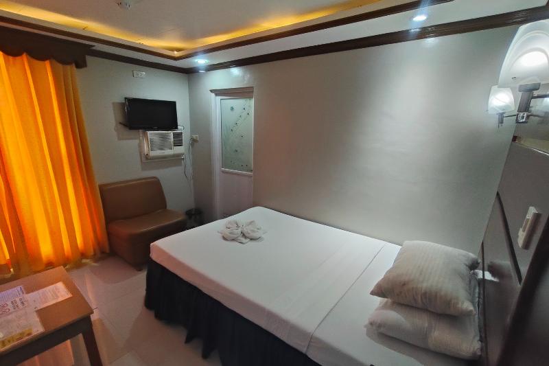 Taj Hotel Tuguegarao image
