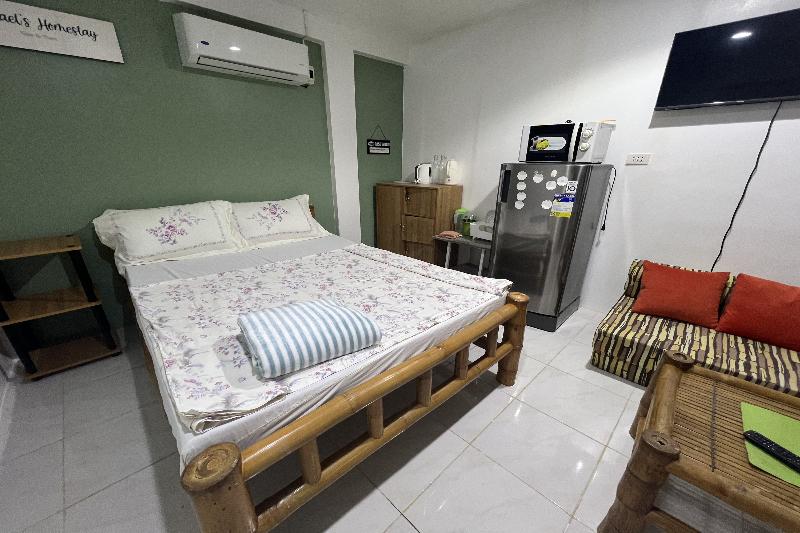 Michael's Homestay image