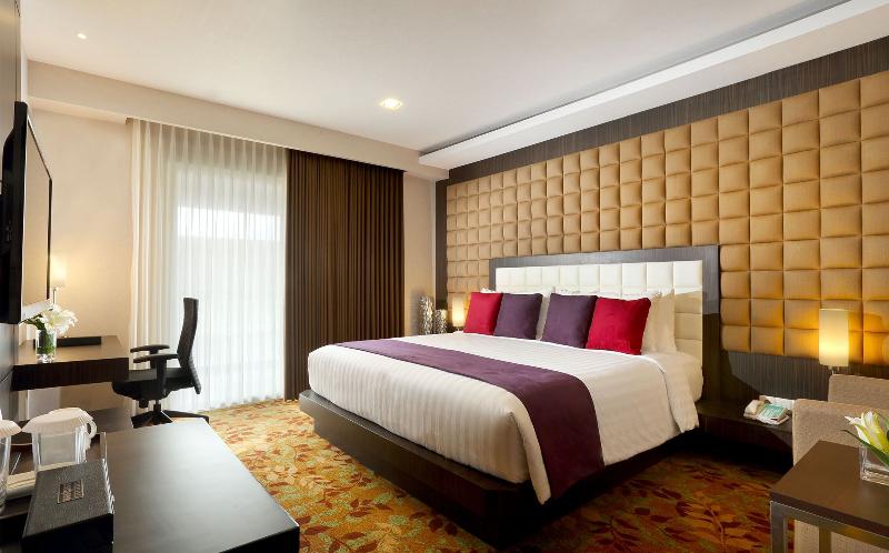 Eastparc Hotel Yogyakarta image