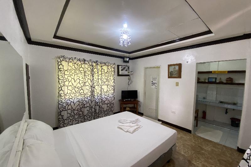 D & A Seaside Cottages image