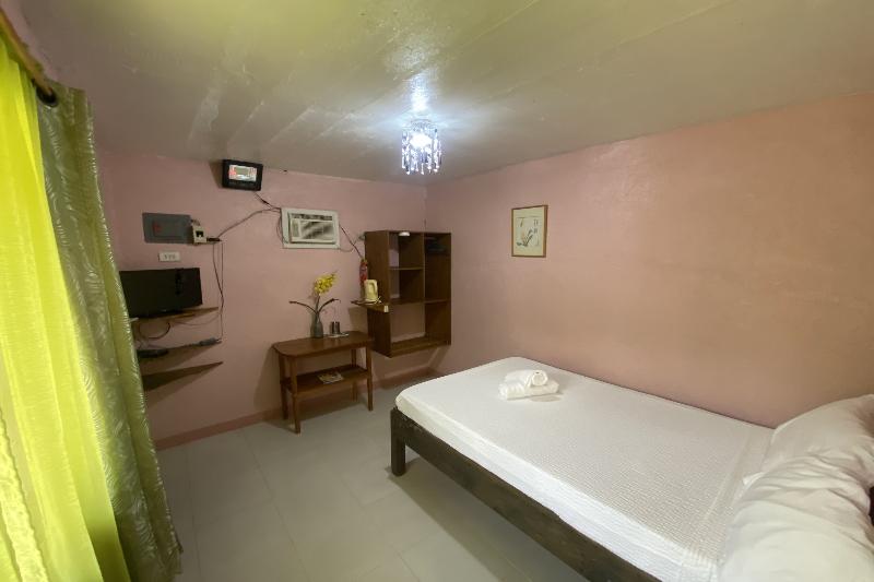D & A Seaside Cottages image