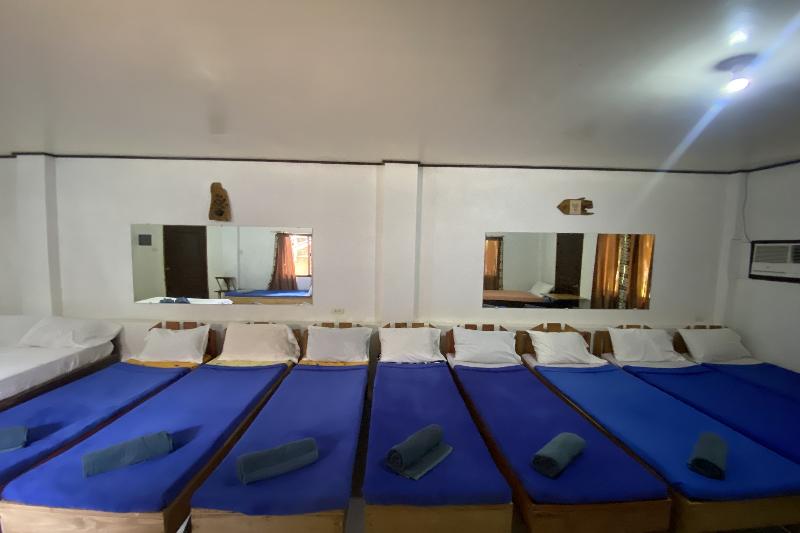 D & A Seaside Cottages image
