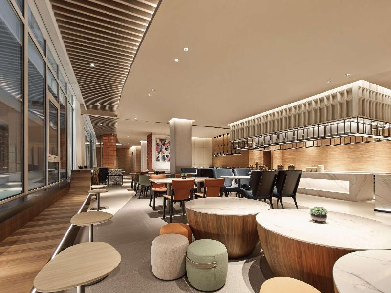 Novotel Yinchuan Lanxigu image
