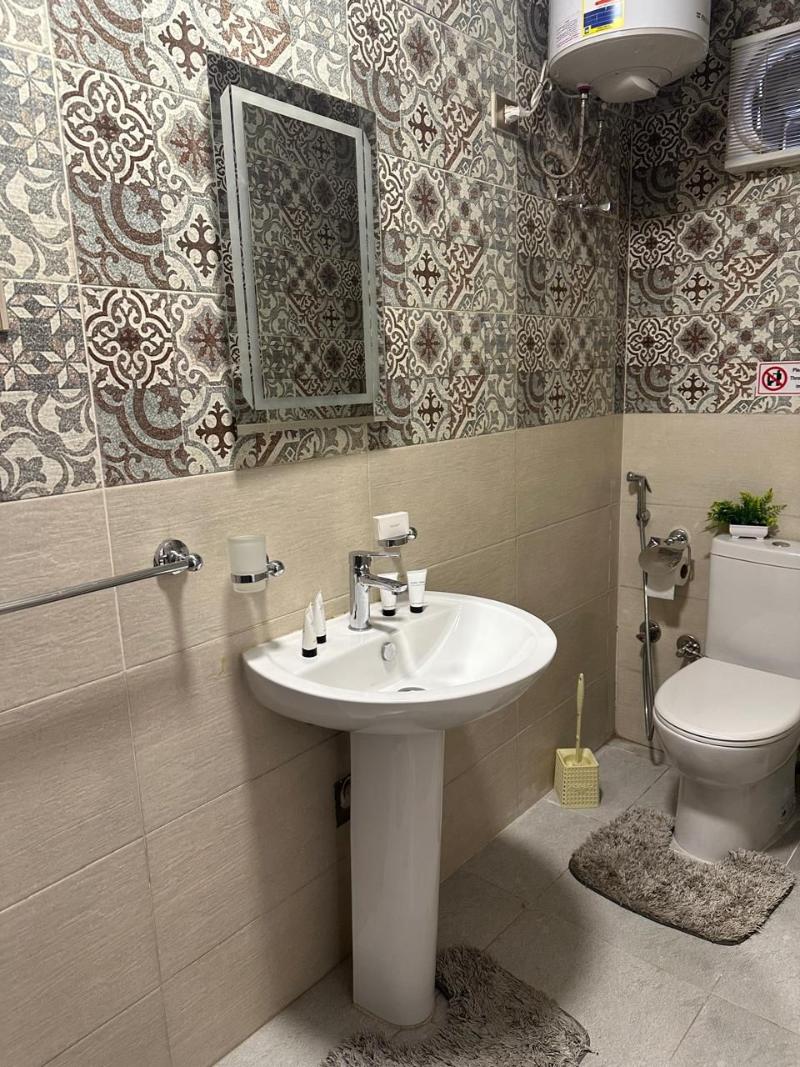 Pyramids Era View - Image 7