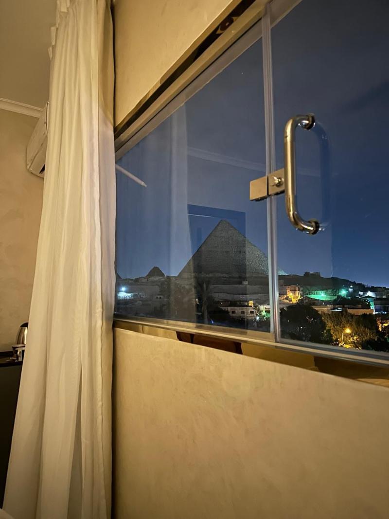 Pyramids Era View - Image 10