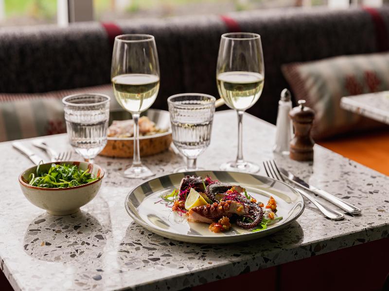 Hampton by Hilton Bordeaux Merignac Airport image