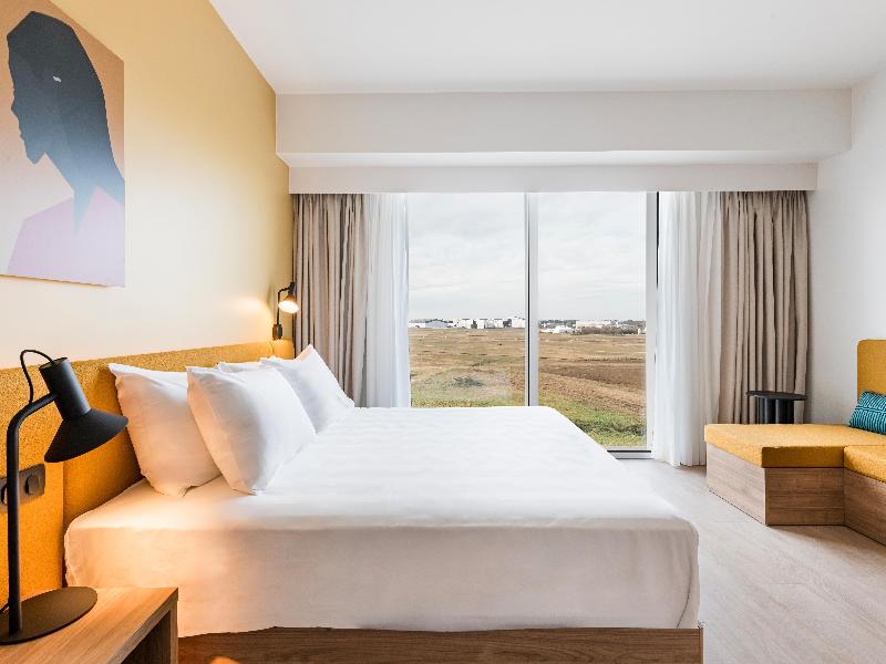 Hampton by Hilton Bordeaux Merignac Airport image
