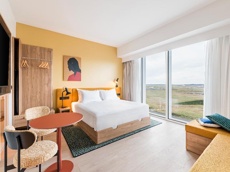 Hampton by Hilton Bordeaux Merignac Airport image