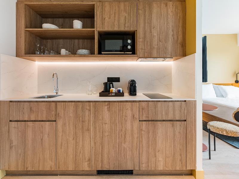 Hampton by Hilton Bordeaux Merignac Airport image