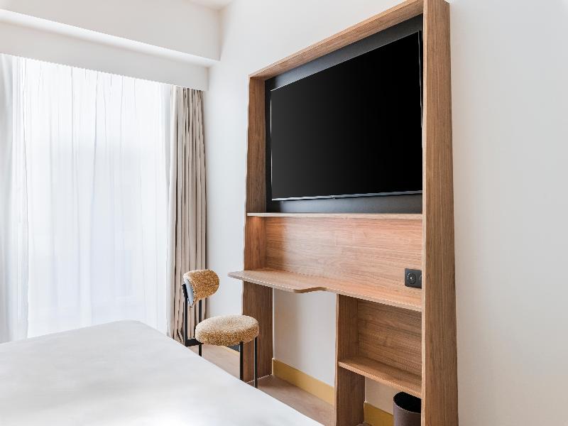 Hampton by Hilton Bordeaux Merignac Airport image