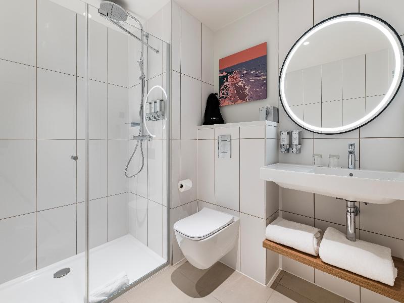 Hampton by Hilton Bordeaux Merignac Airport image