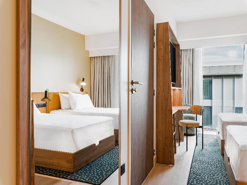Hampton by Hilton Bordeaux Merignac Airport image